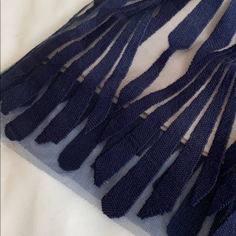Missguided Navy Lace Choker Neck Bodycon Dress - Picture 5 of 9